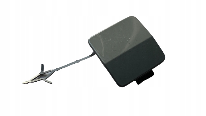 фото №1, Skoda scala 19- заглушка бампера фаркоп задня