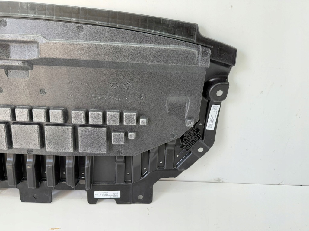 фото №9, Mercedes e klasa a214 w214 захист плита pod бампер nowa oryg