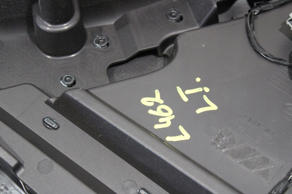 фото №6, Обивка обшивка дверь левый задняя land rover discovery v 5 l462