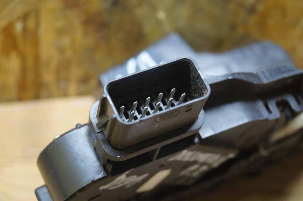 фото №7, Замок двері правий задня land rover discovery iii