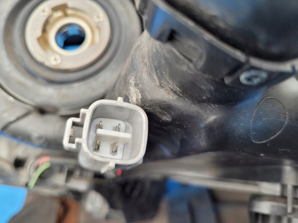 фото №14, Toyota corolla e16 | фара правий лампа перед led europa 81110-02e70-00