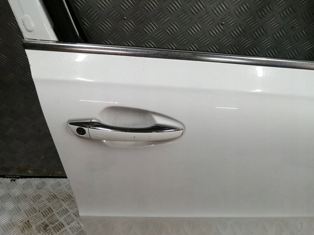 Двері праве перед передні peugeot 508 ewpb Доставка