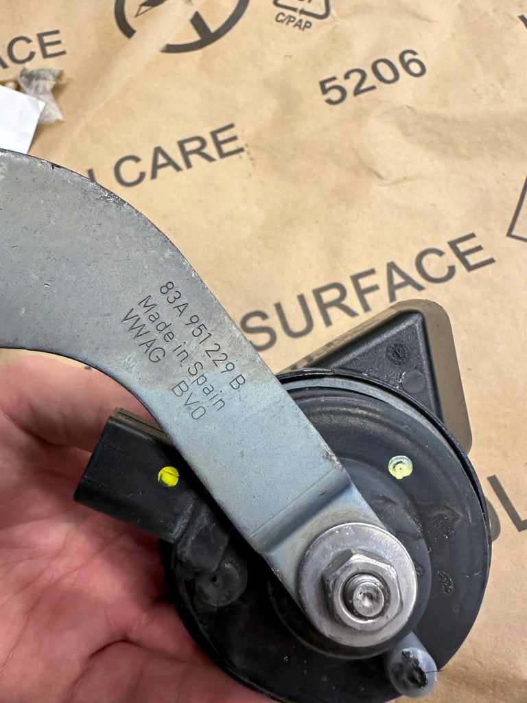 фото №7, Клаксон сигнал звуковой оригинал 8s0951221 83a951210b 7p6951223a 83951209b