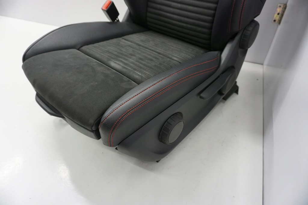 фото №11, Mercedes cla w117 amg сидіння заднє сидіння підігрів