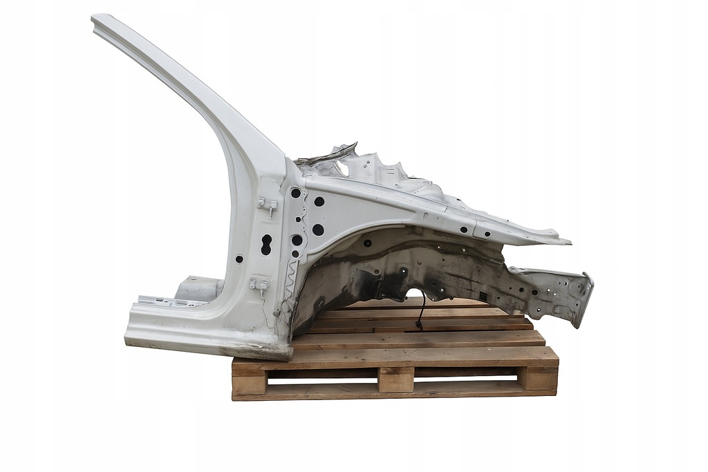 фото №1, Audi a3 8v5 sedan чверть передня перед права лонжерон підкрилок