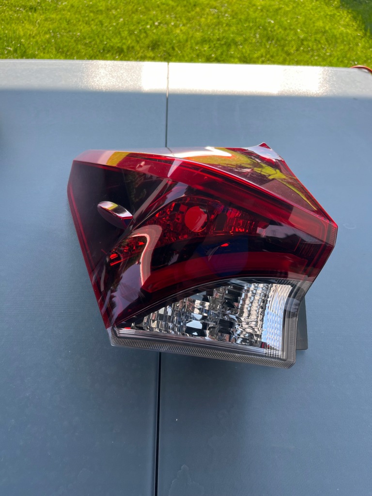 фото №2, Toyota auris ii 2 hb