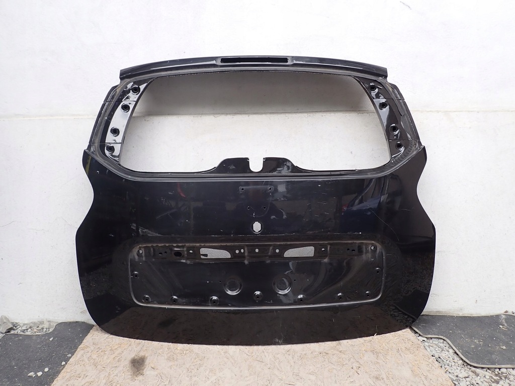 фото №1, Крышка багажника задняя крышка багажника dacia lodgy js lift 2017- 901008146r