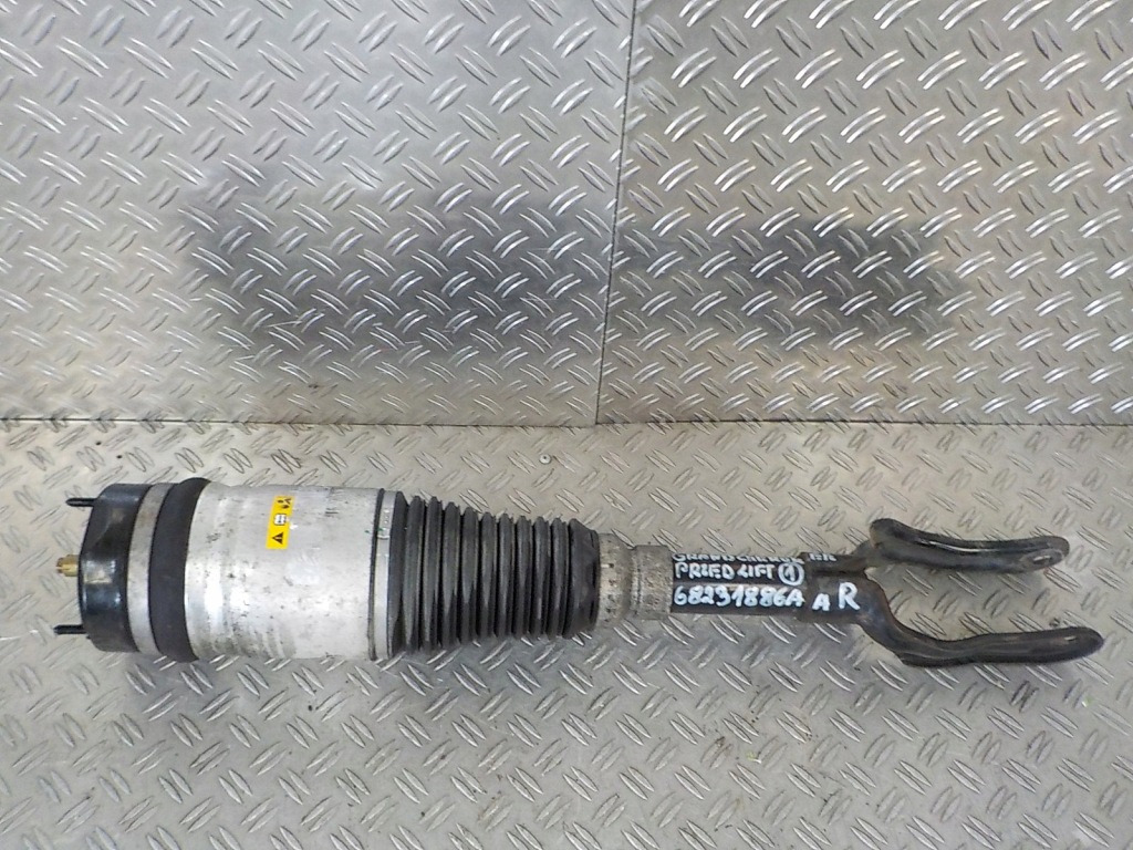 фото №1, Jeep grand cherokee wk2 амортизатор перед правый