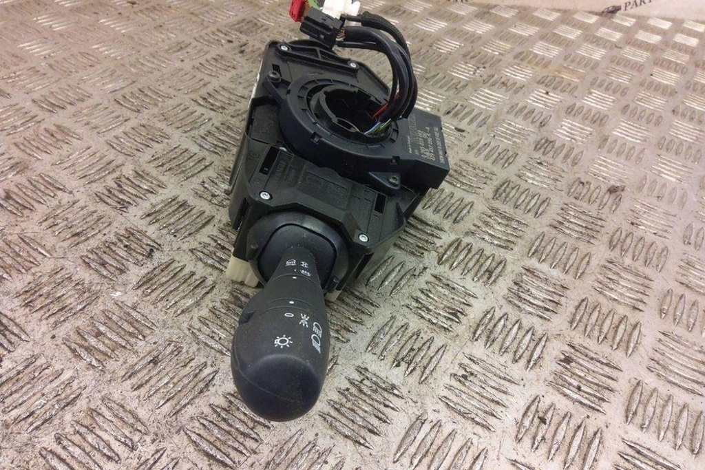 фото №11, Переключатели smart forfour 454 479457095r 0.9l бензиновый 2018