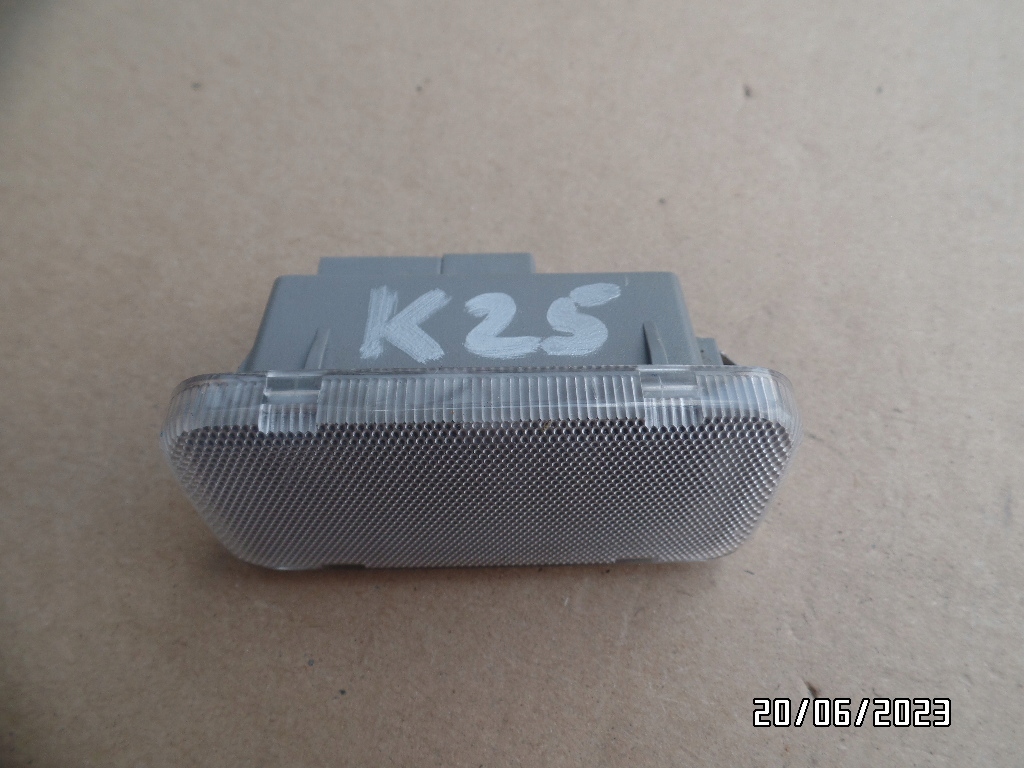 фото №1, Лампа обивка перед левая toyota previa ii