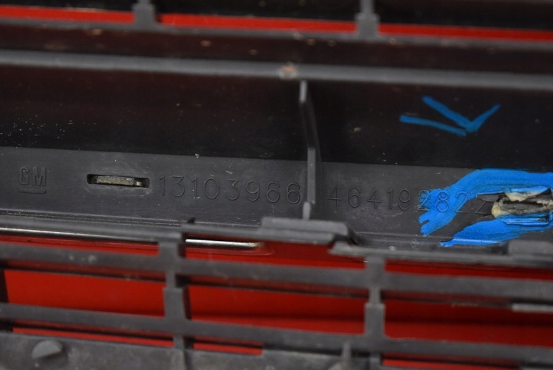 фото №12, Решётка радиатора решётка радиатора czarna 13103966 opel vectra c gts 02-05