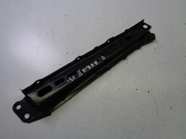 фото №1, Кронштейн кронштейн балка підрамник правий перед toyota auris ii 2013-
