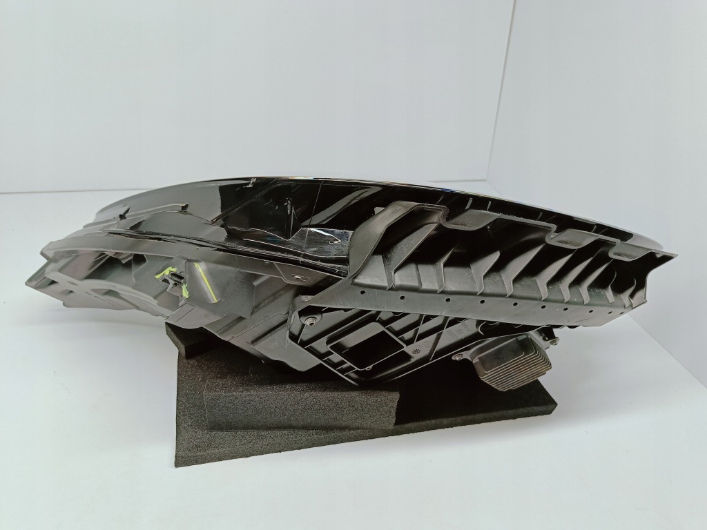 Tesla model 3 m3 рестайлинг  y my 20- фара правый  перед full led европа  1514953-00-d Киев