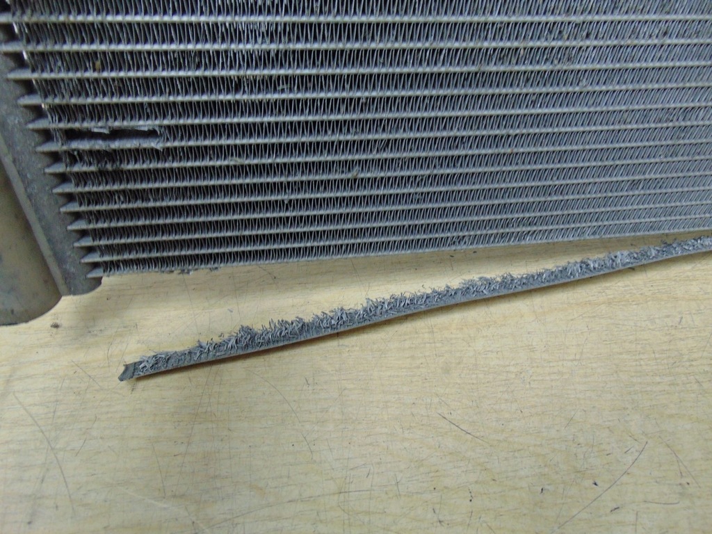 фото №9, Радиатор кондиционера vw transporter t5 2.5 tdi 7h0820411e