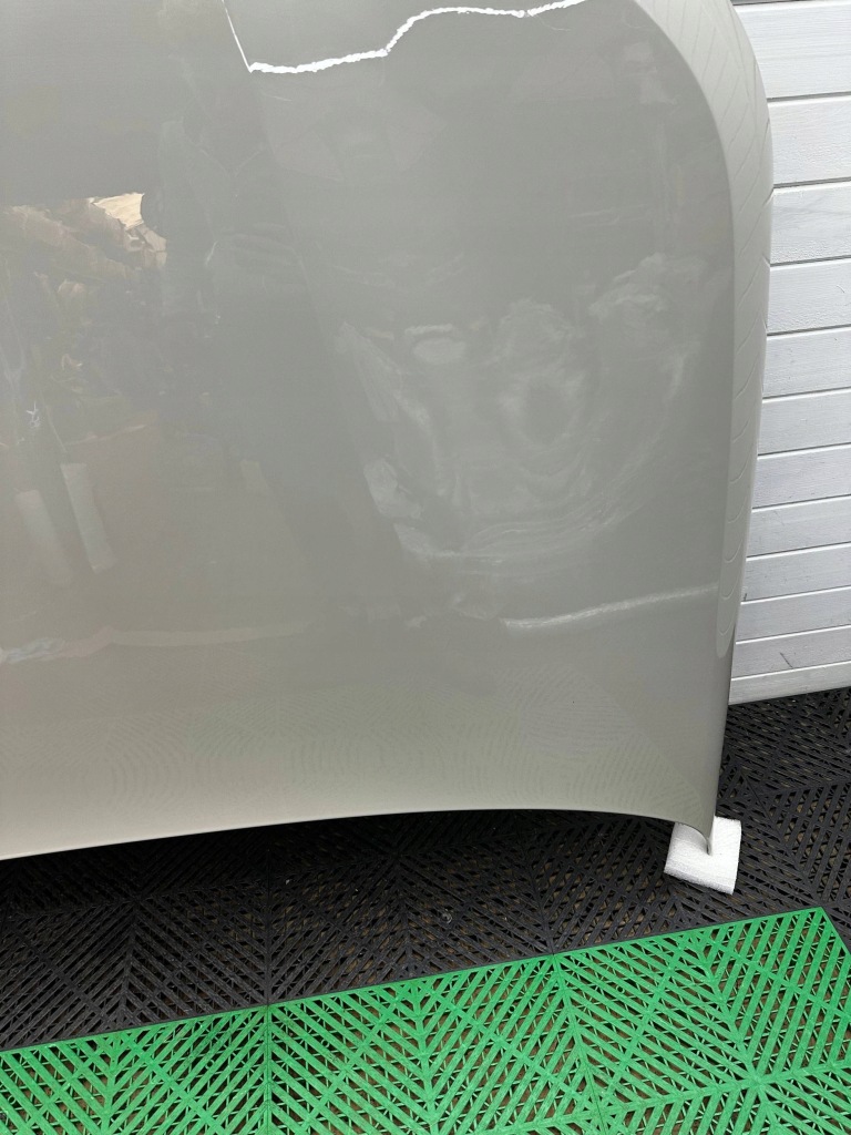 Капот перед bmw ix20 в Украине