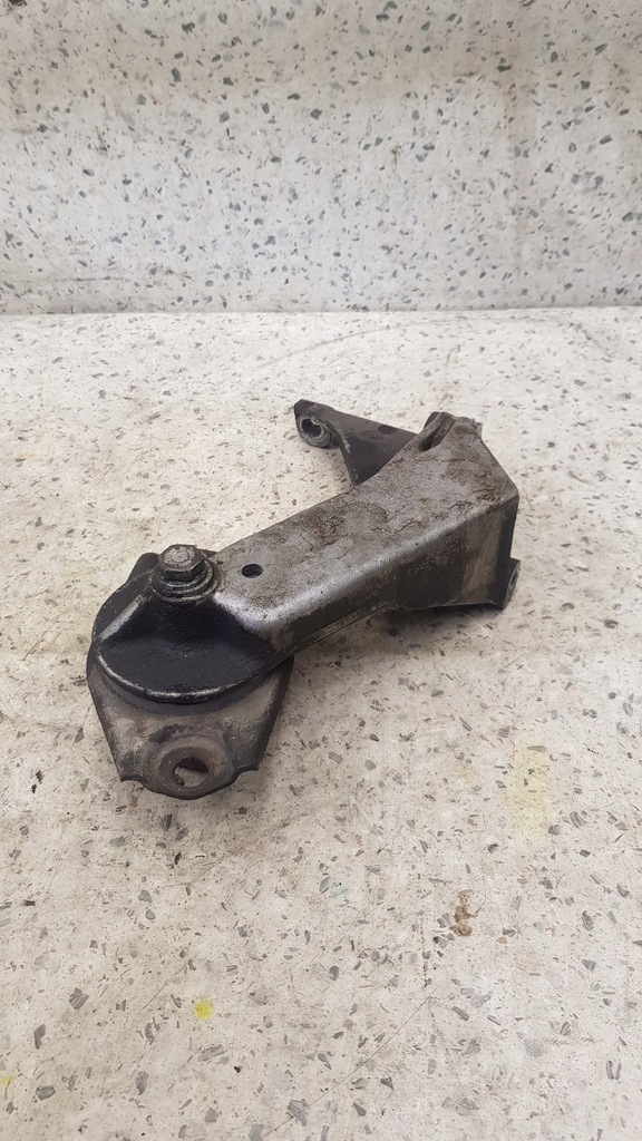 фото №1, Кронштейн подушка двигателя alfa romeo 147 2.0 16v