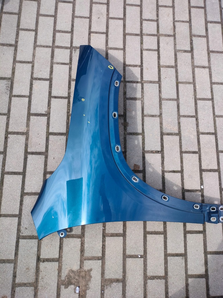 фото №1, Крила правий mercedes eqa 243 h243