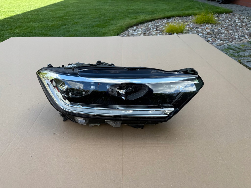 фото №1, Лампа права eu vw t roc troc 2ga iq light full led 2021 - 2024 .