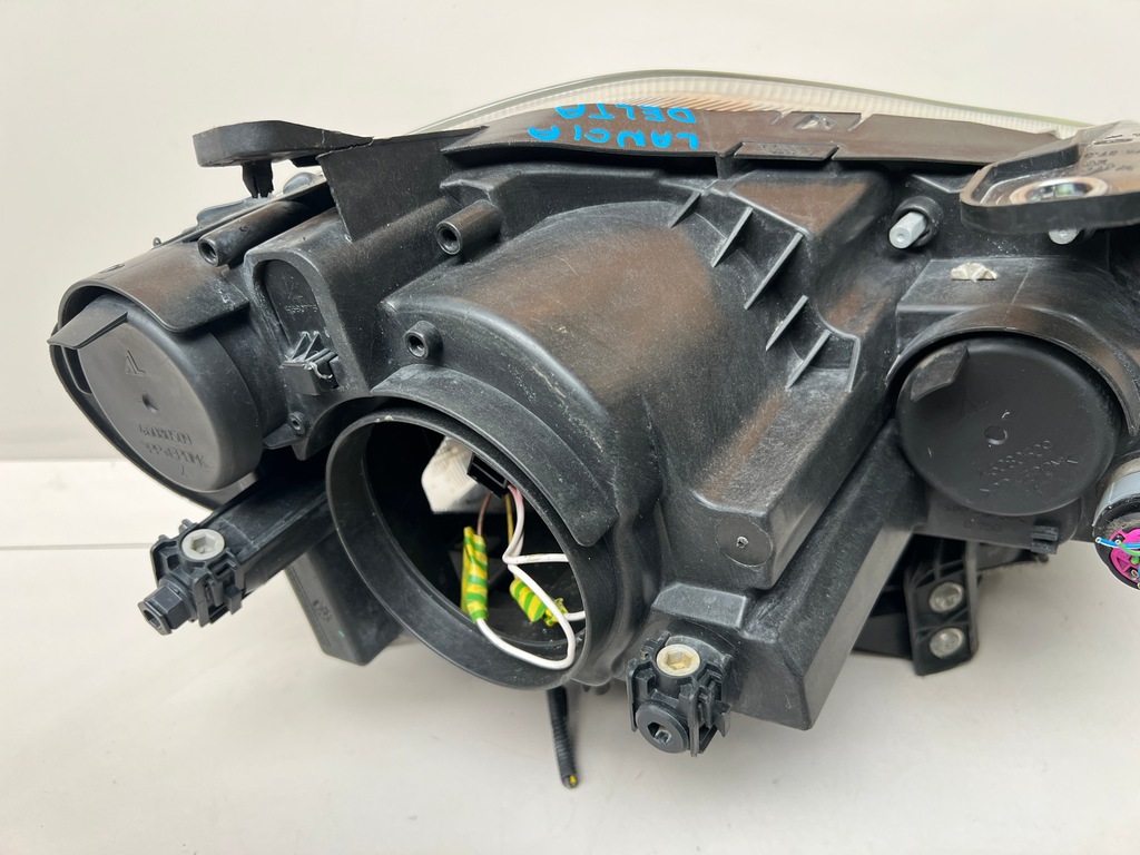 фото №11, Лампа передня ліва lancia delta iii лінза led