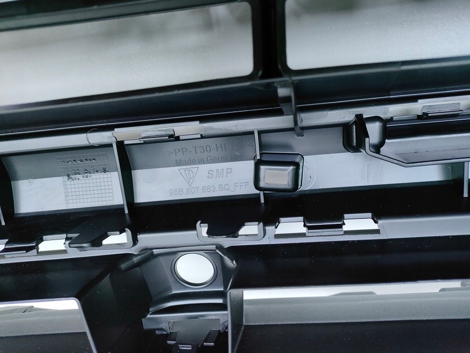 фото №7, Решётка решётка радиатора решётка радиатора 95b807683bq macan lift