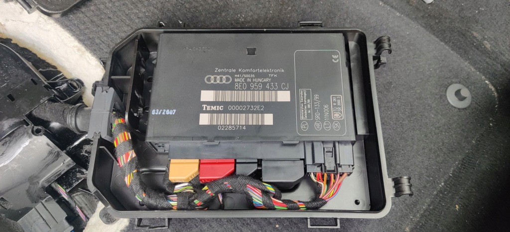 фото №1, Модуль komfortu^^ audi a4 b7 8e0959433cj
