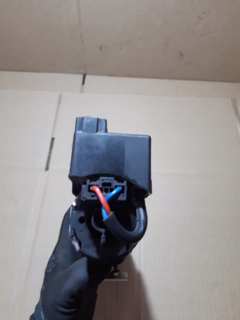 фото №8, Audi q7 4l привод крышки багажника левый 4l0827851a