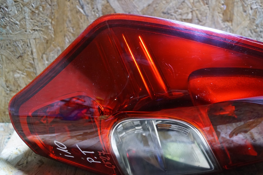 фото №5, Hyundai i10 lift лампа права задня