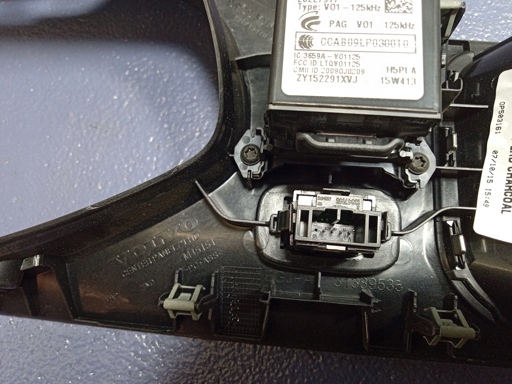 фото №4, Volvo v40 ii молдинг декоративная панели 31389535