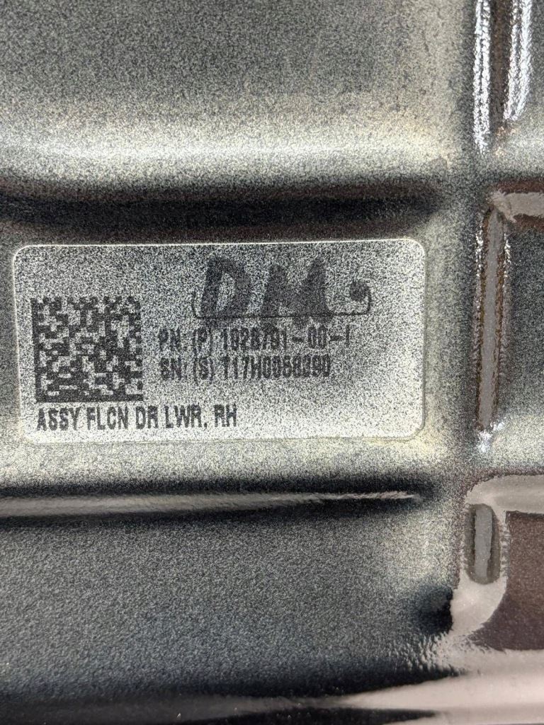 Tesla x дверь правое  задняя задняя 1028791-00-i Киев