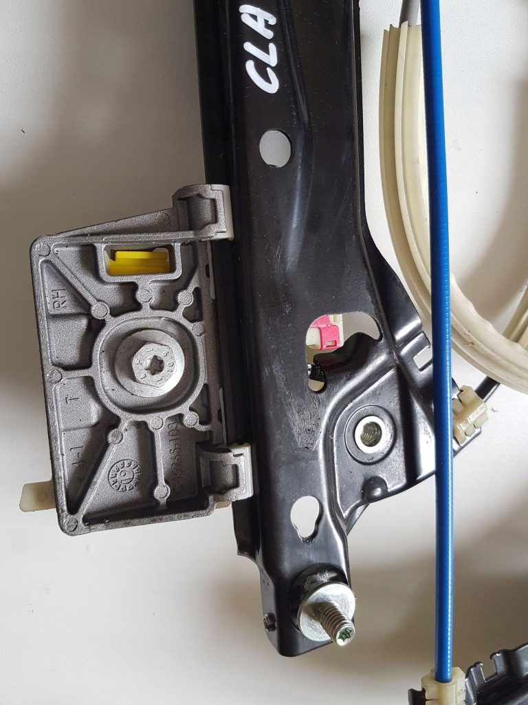 Купить Mercedes-benz cla c118 x118 механизм стекло задний bez двигателя c86199102