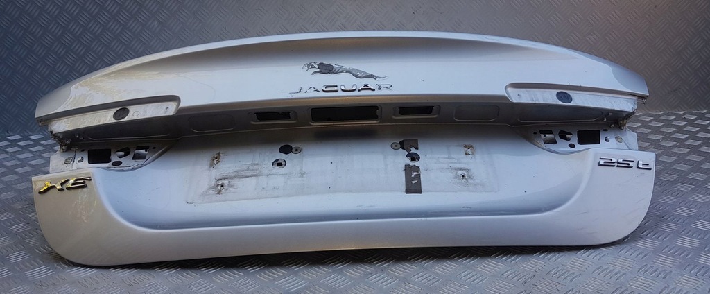 фото №12, Jaguar xe x760 крышка багажника задняя задняя серебристая men rhodium silver без оснащения ładna