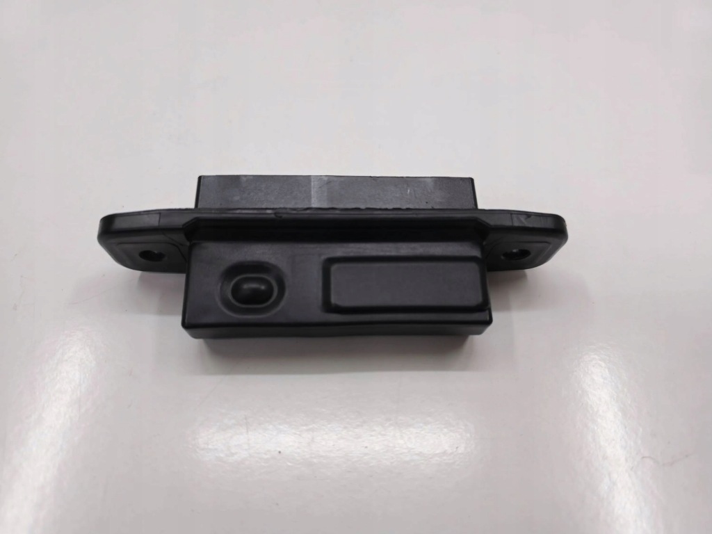 фото №1, Кнопка микровыключатель ручка крышки багажника lexus rx lx land cruiser prius h