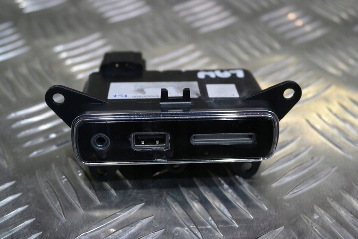 фото №1, Модуль блок управления usb maserati levante 670037500