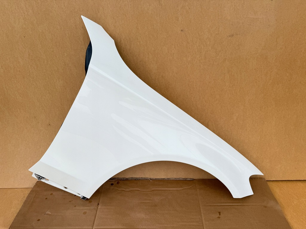 фото №1, Крила правий перед mercedes w205 c-klasa 149