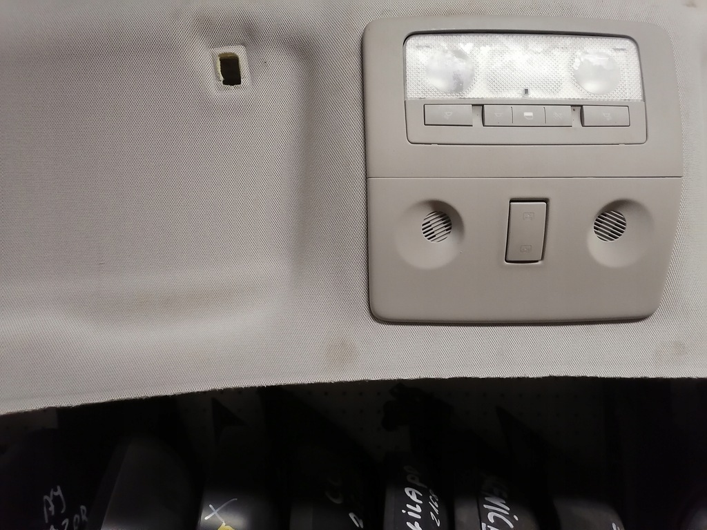 фото №5, Потолок meriva b панорама крыша