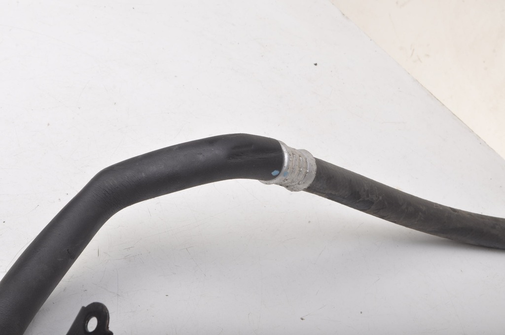 фото №5, Toyota yaris iii шланг кондиционера