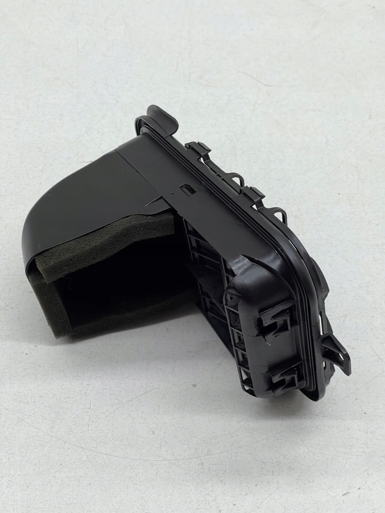 фото №9, Audi a6 c7 sedan решётка вентиляционная багажника левая / правая