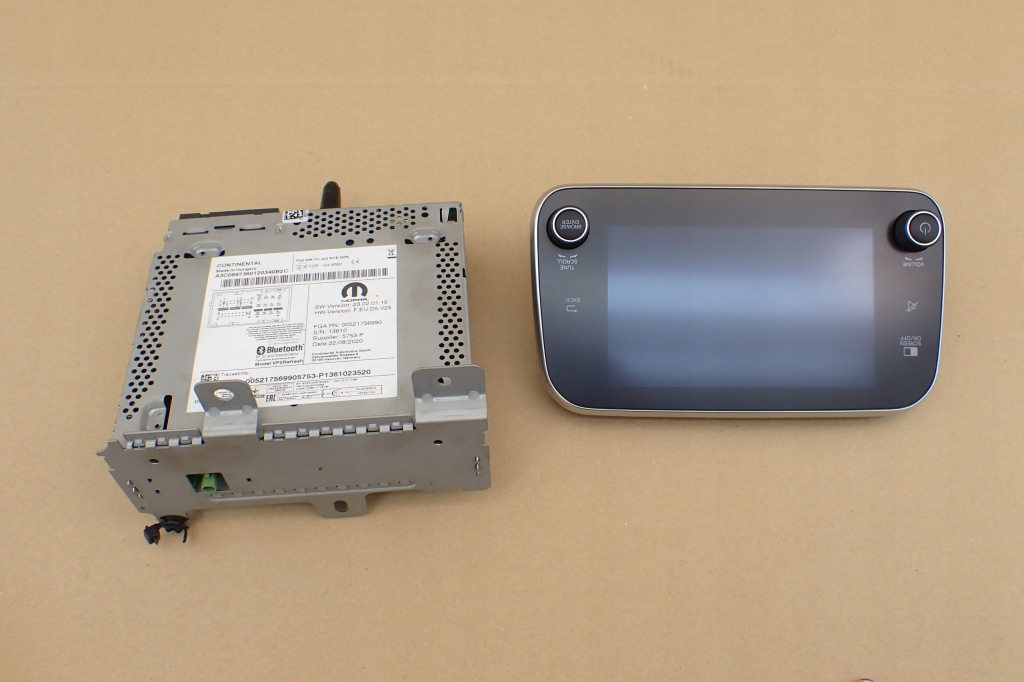 Fiat tipo ii 1.4i 16v 2015- навигация + дисплей 07357187560 00521756990 Доставка