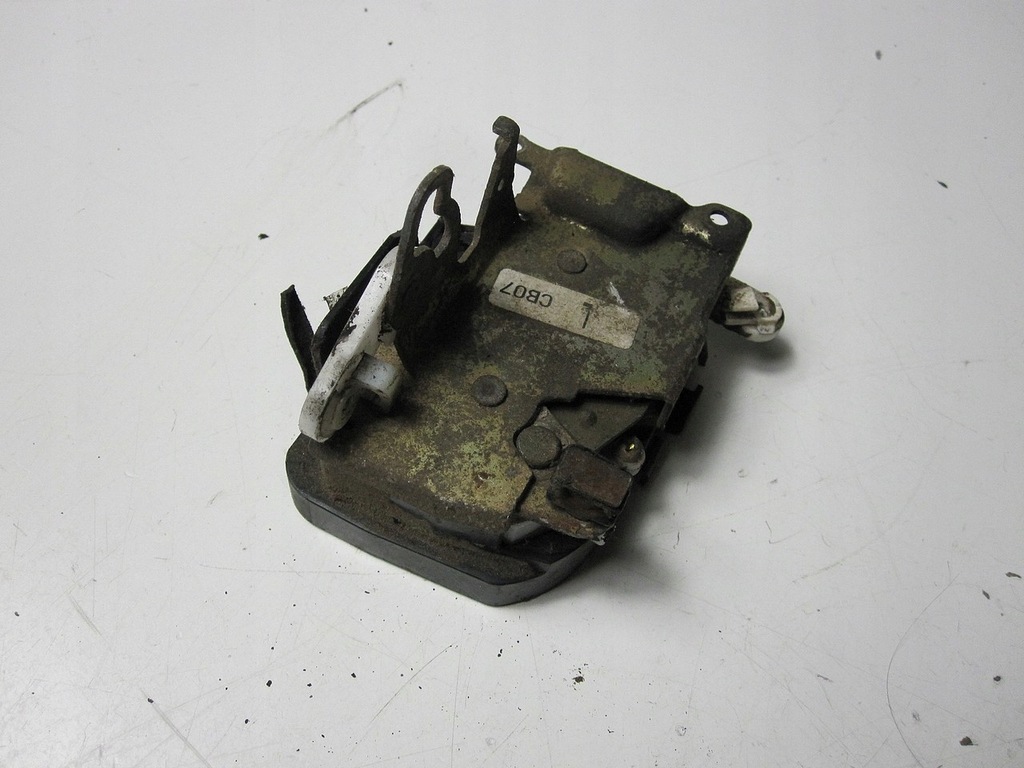 фото №8, Замок двері передній правий mazda premacy 2000r