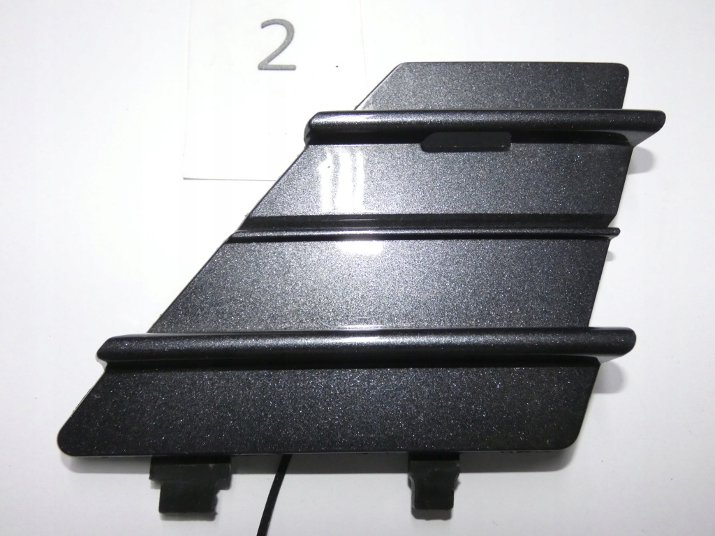 фото №11, Заглушка решётки центральной бампера, защита фаркоп hol. toyota yaris iii lift