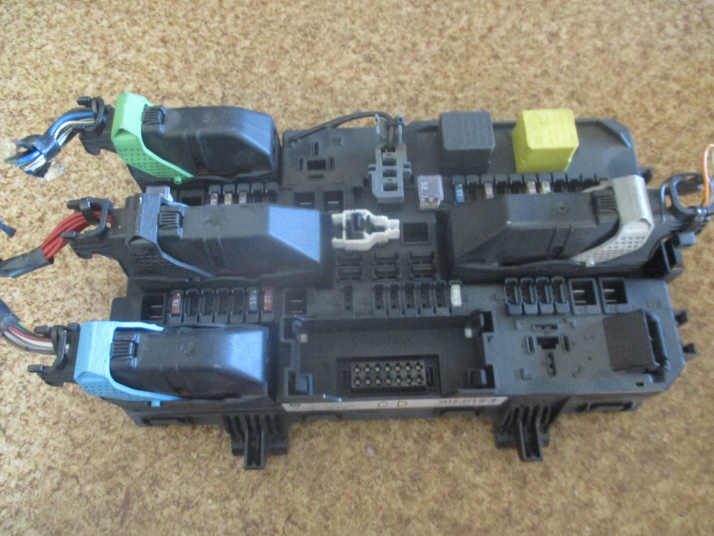 фото №1, Коробка запобіжників opel astra h 13145017