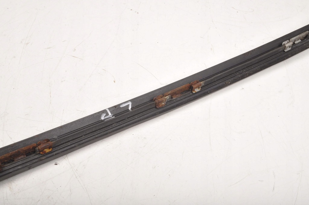 фото №7, Xc70 ii молдинг стекло передней левая 30753552