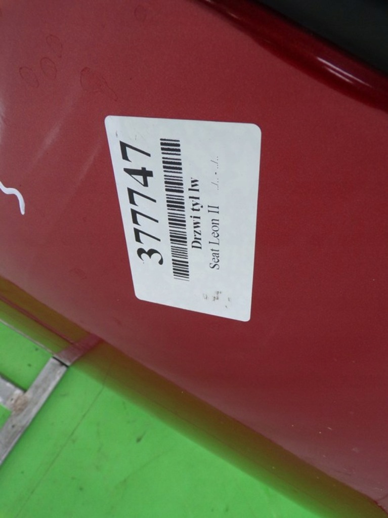 Seat leon 2 дверь левая задний задние Киев