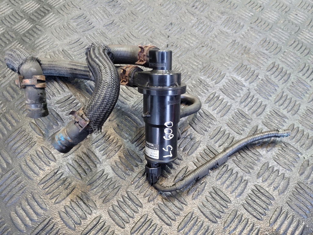 Купити Помпа води 064100-1080 lexus ls 600 ls600 iv 5.0