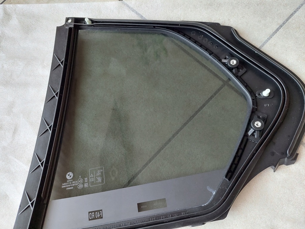 фото №7, Стекло боковая - правый задняя - bmw 1 f40