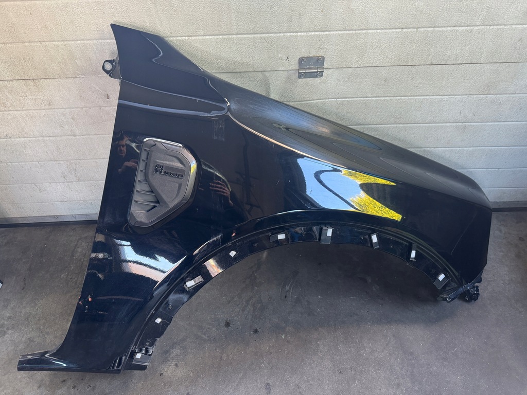 фото №1, Ford ranger vi крила правий передній