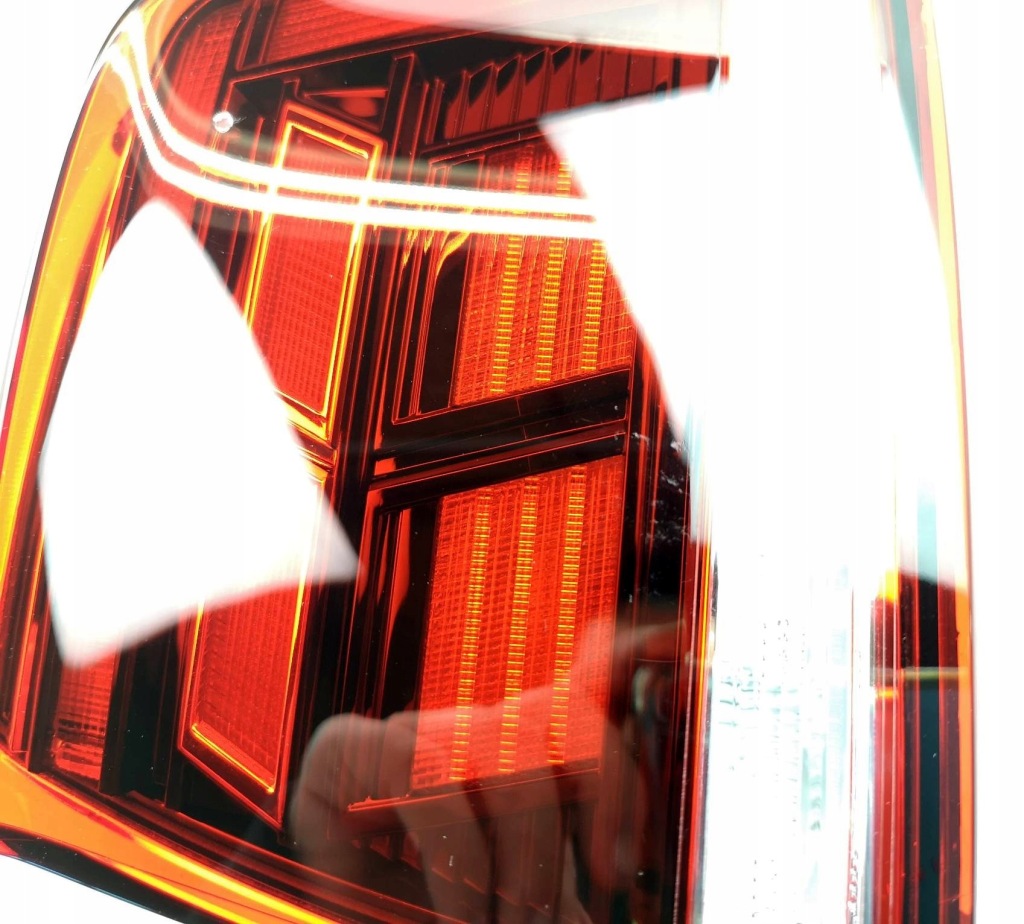фото №6, Nowa org лампа правий задня led vw passat b8