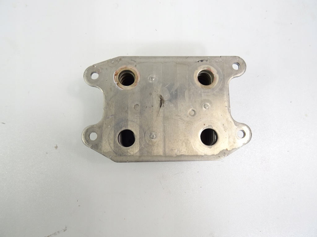 фото №8, Seat arona lift 1.0 tsi радиатор радиатор масла 04e117021l 2021r