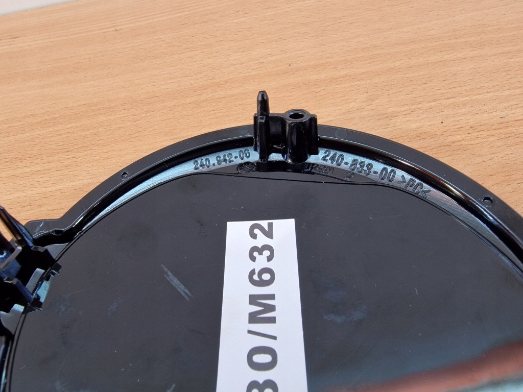 фото №4, Nissan qashqai новый значок решётка pod радар logo