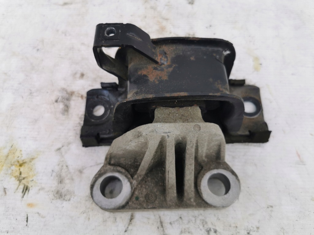 фото №1, Кронштейн подушка двигуна opel corsa d 1.2b